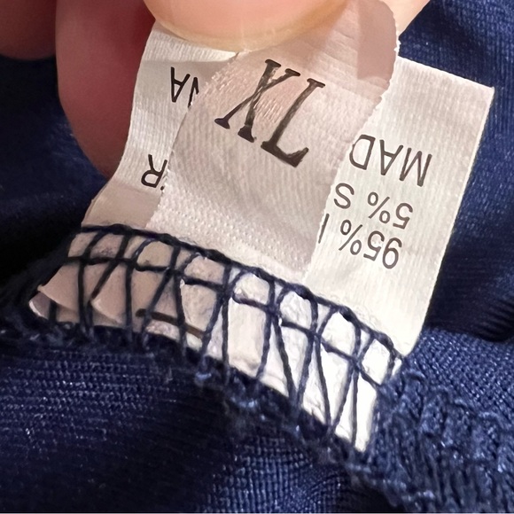 Easy Wear Set: V-Neck Collared Blouse/Pant Set in Navy NWOT - Picture 10 of 11